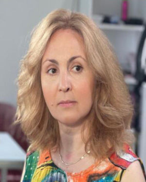 Елена Златева
